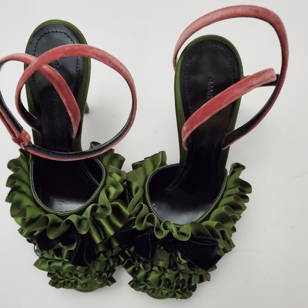 Sandal